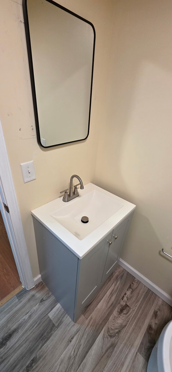 Building Photo - 400 N Dillard St