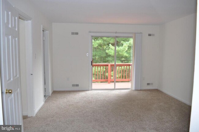 Building Photo - 2109 Falling Creek Rd