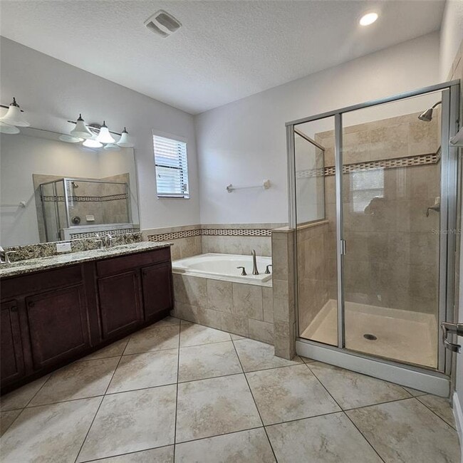 Building Photo - 2628 Atherton Dr