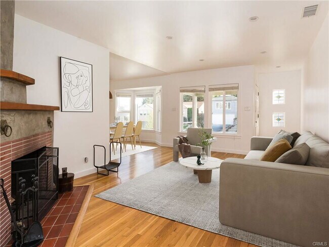 Building Photo - 6039 W 76th St