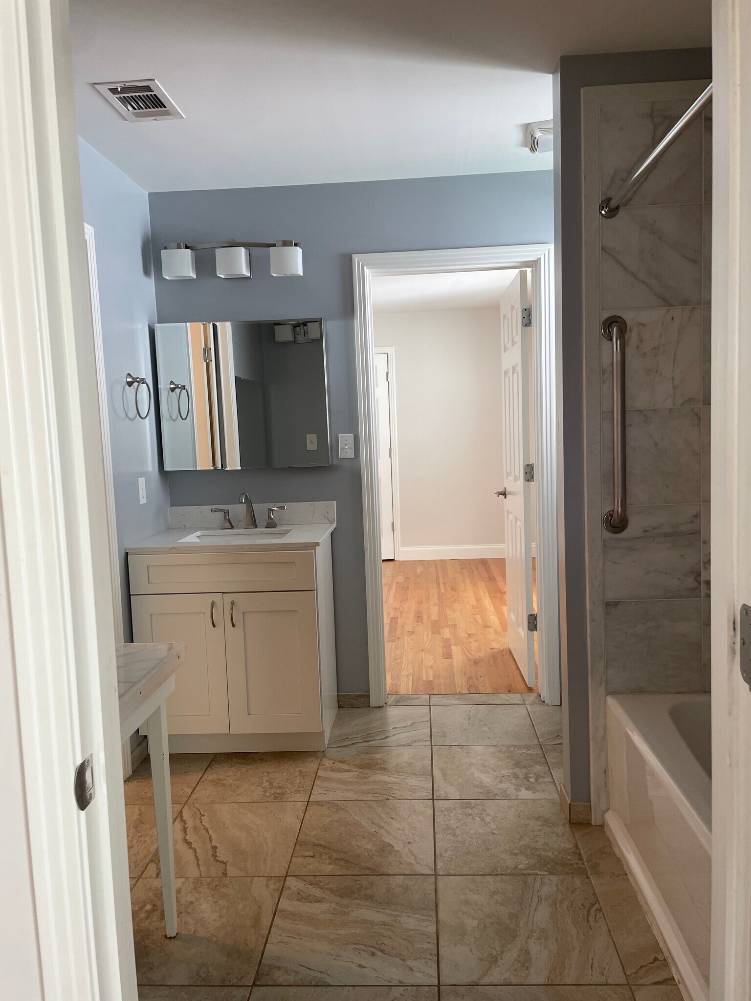 JackJill Bathroom Upstairs - 5947 Oram St