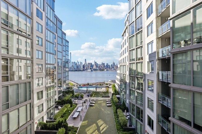 Building Photo - 9 Ave at Port Imperial