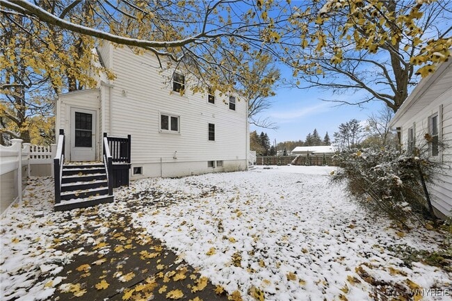 Building Photo - 4316 Clinton St