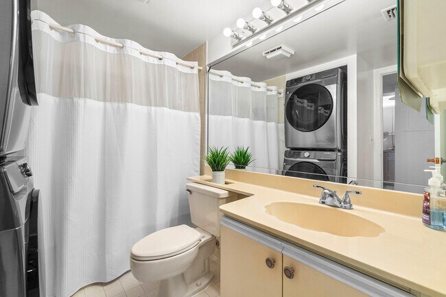 Building Photo - 10110 Cedar Point Blvd