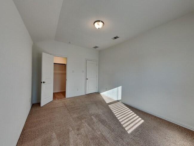 Building Photo - 1509 Gentle Crk Ln