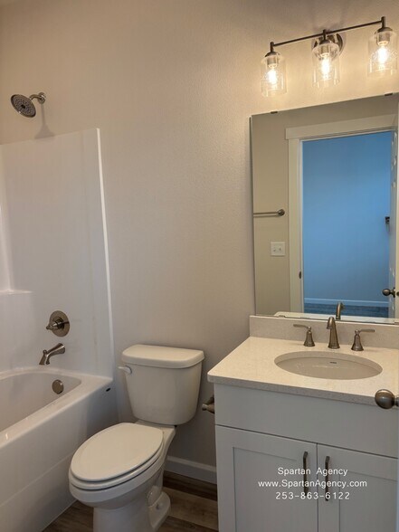 Building Photo - 15017 Tyee Dr E