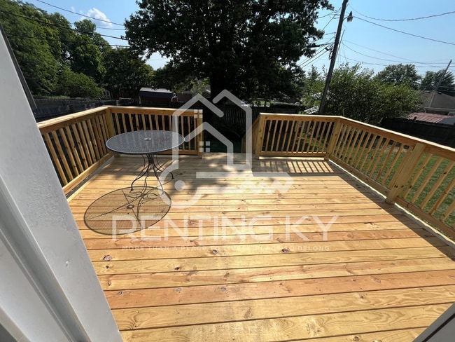 Building Photo - Newly Renovated 3-Bed, 1-Bath House with L...