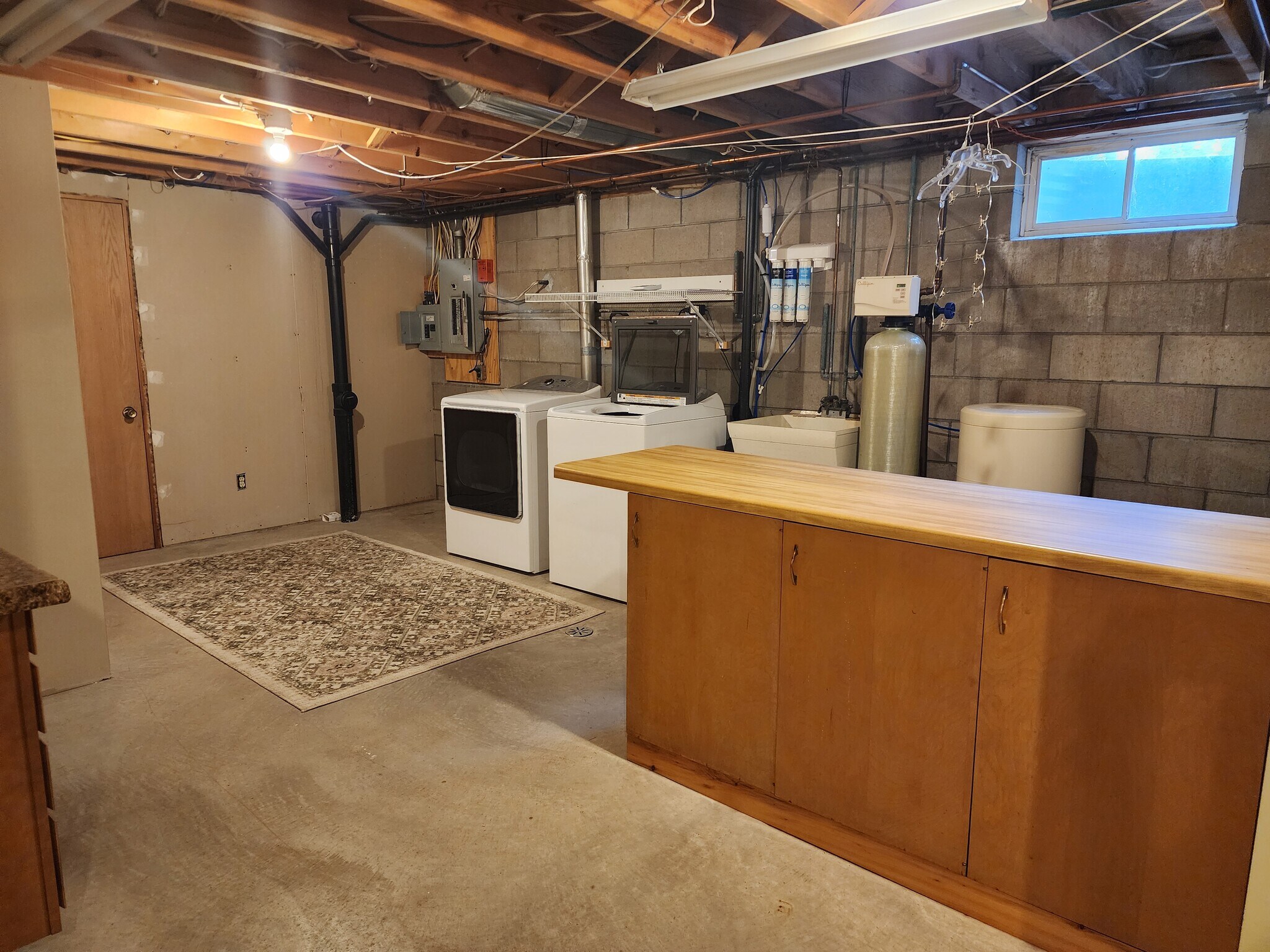 Building Photo - 908 S 48th Ave