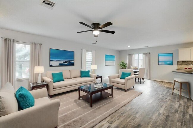 Building Photo - 7130 Cypress Pr Dr