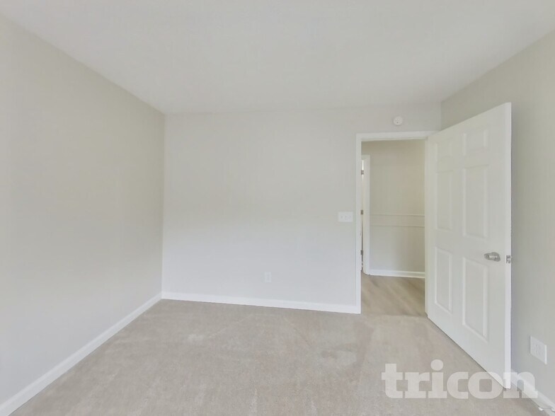 Building Photo - 2794 Evanston Ct