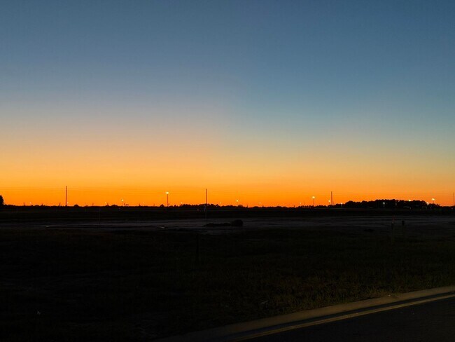 Building Photo - Brand-New Home for Rent in Beautiful Granary Park