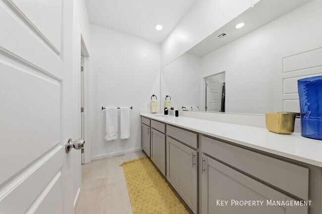 Building Photo - 1531 Emilia Xing Pl