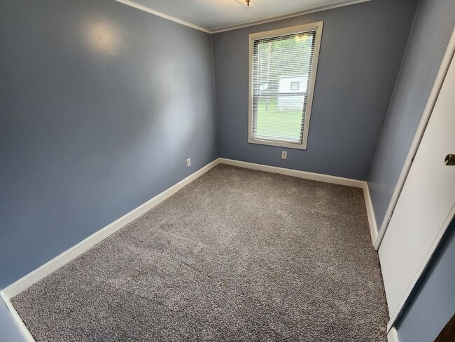 Building Photo - Remodeled Single Family