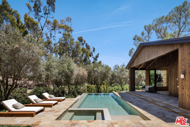 Building Photo - 24877 Eldorado Meadow Rd