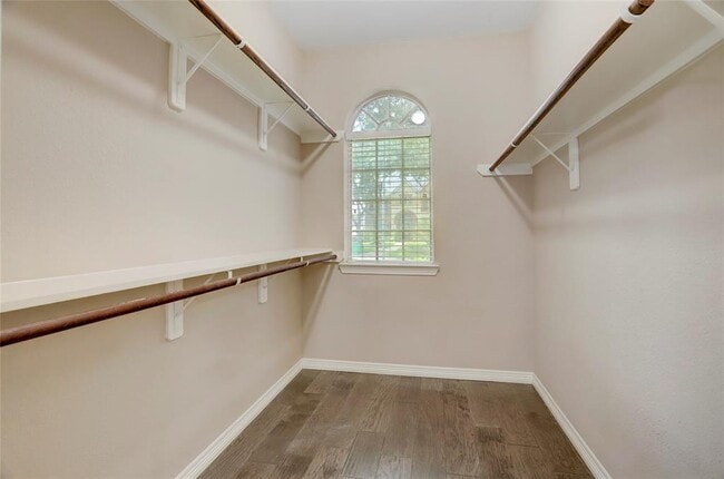 Building Photo - 514 Little River Ct