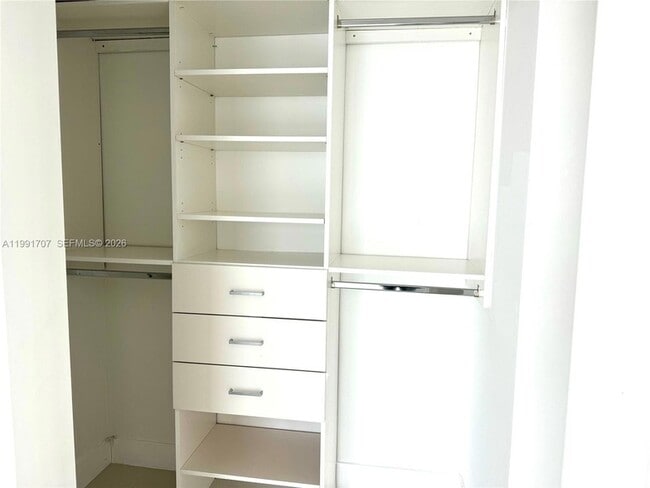 Building Photo - 92 SW 3rd St