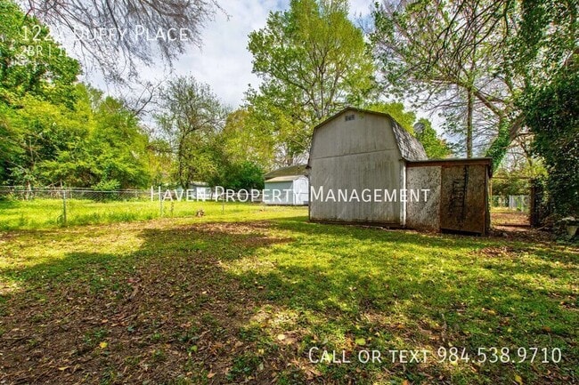 Building Photo - 1222 Duffy Pl