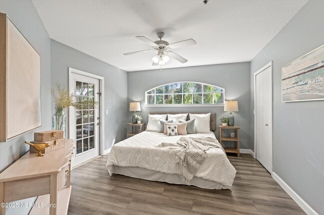 Building Photo - 1655 The Greens Way