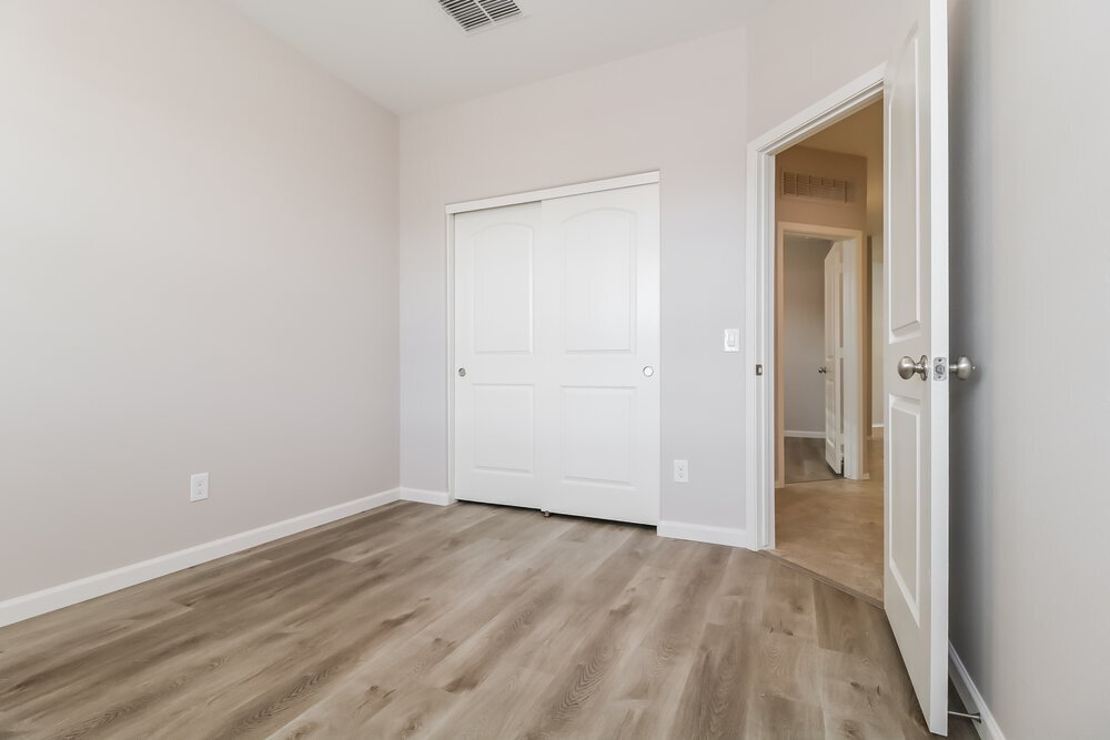 Building Photo - 25569 W Desert Dr