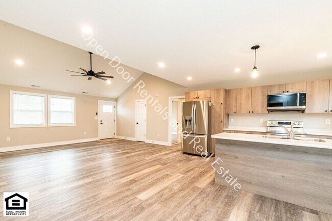 Building Photo - 10545 Old Leo Rd