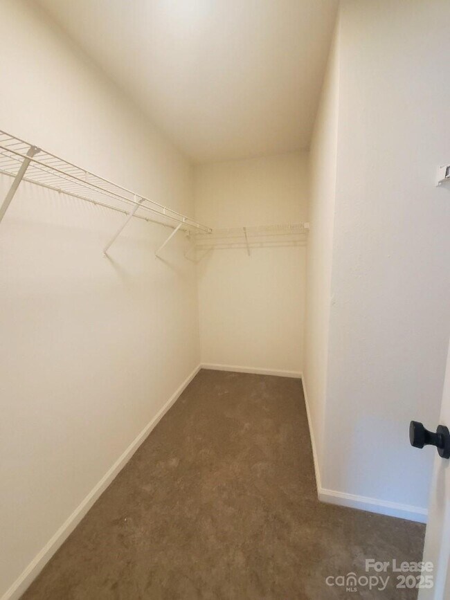 Building Photo - 5709 Kelden Walker Ln