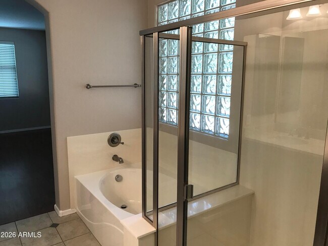 Building Photo - 4221 E Cullumber Ct