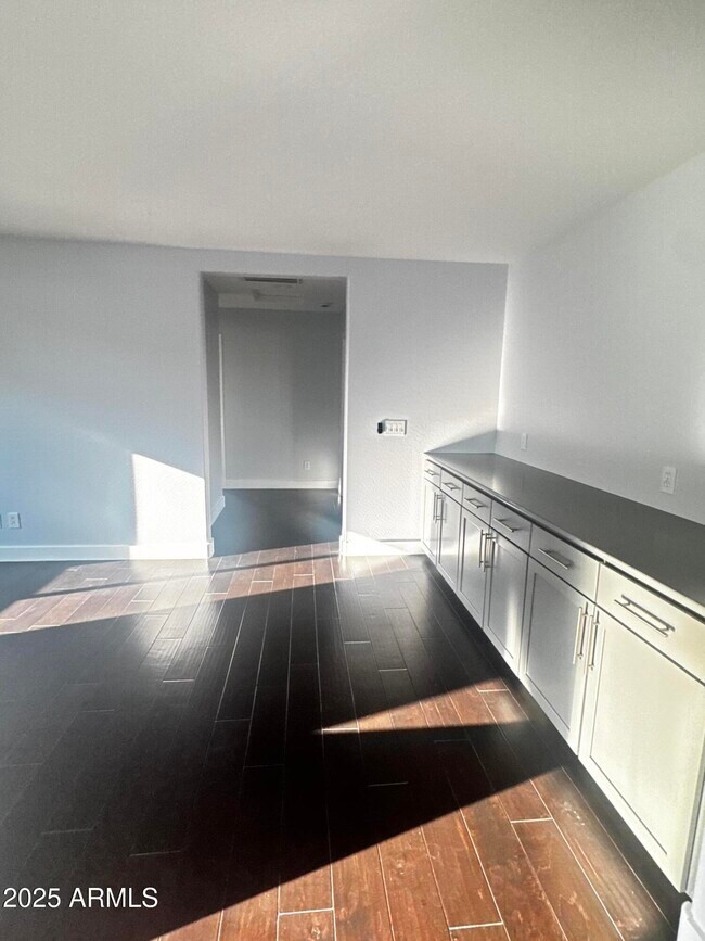 Building Photo - 3330 W Gran Paradiso Dr