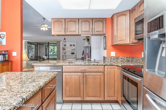 Building Photo - 1347 Nelson Ct