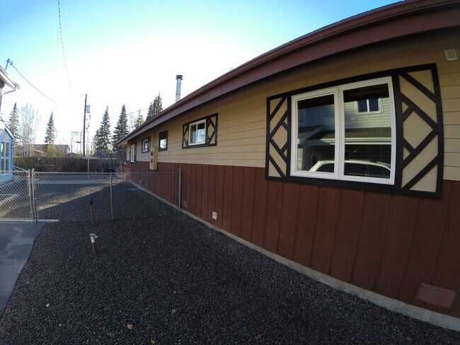 Building Photo - 2109 Central Ave