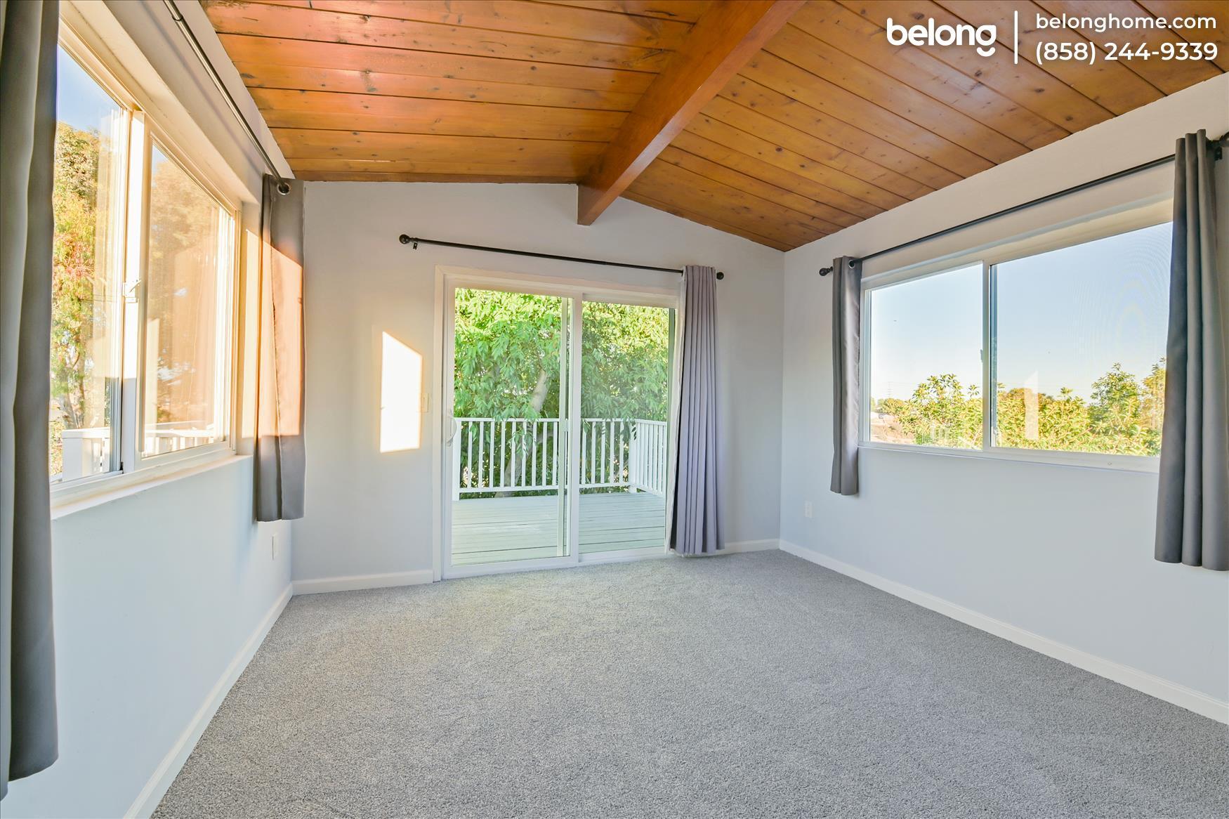 Building Photo - 2563 Roseview Pl