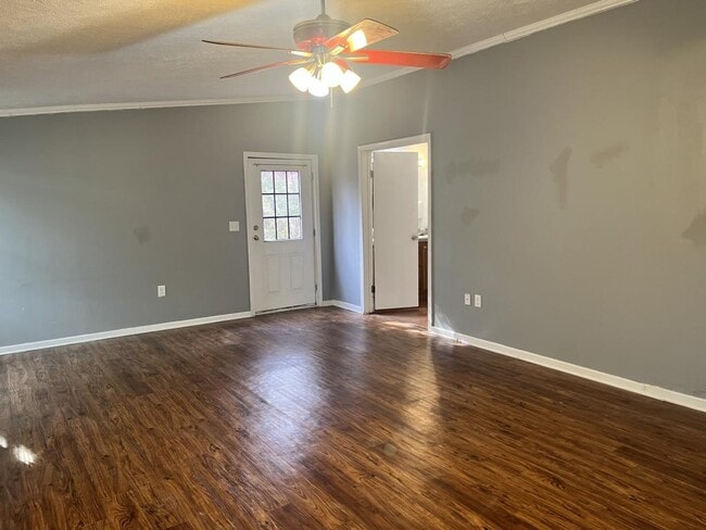 Building Photo - 4670 Calendula Ave