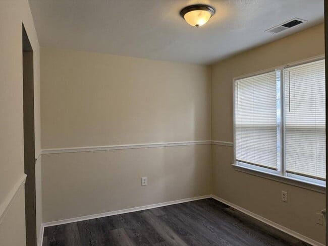 Building Photo - 6621 Stoney Point S