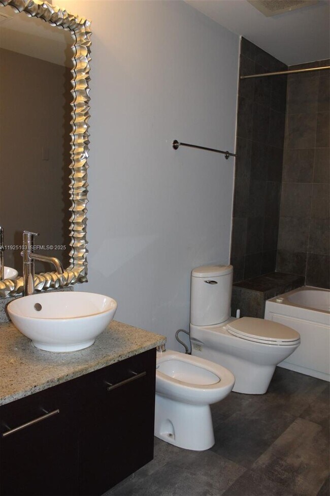 Building Photo - 3029 NE 188th St