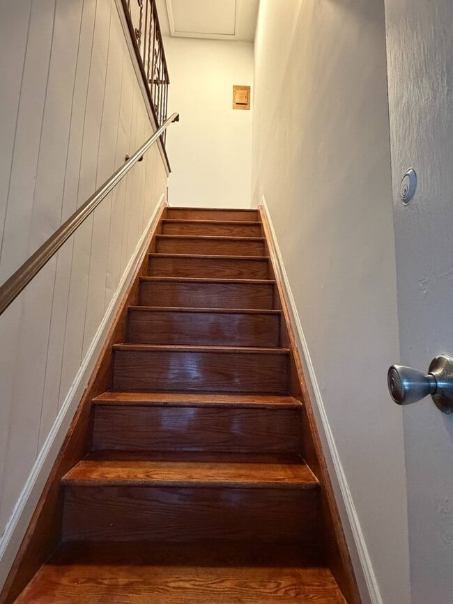 Building Photo - 1760-1760 60th St