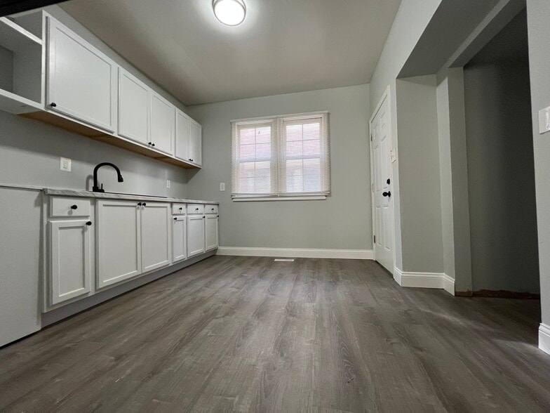 Building Photo - 4114 Pingree St