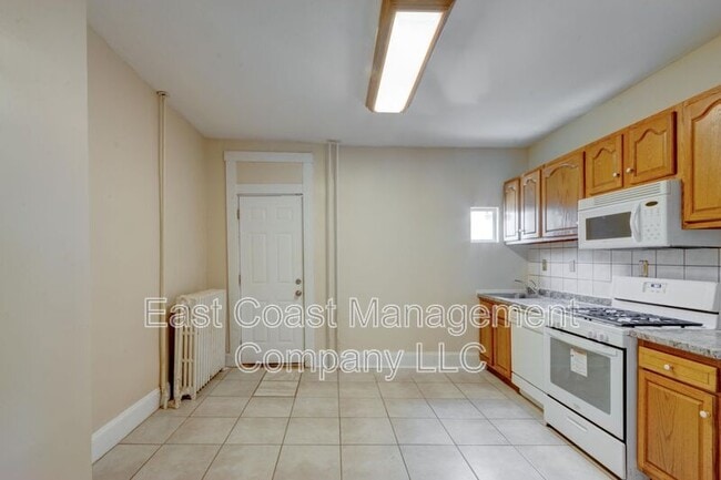 Building Photo - 837 Belgian Ave