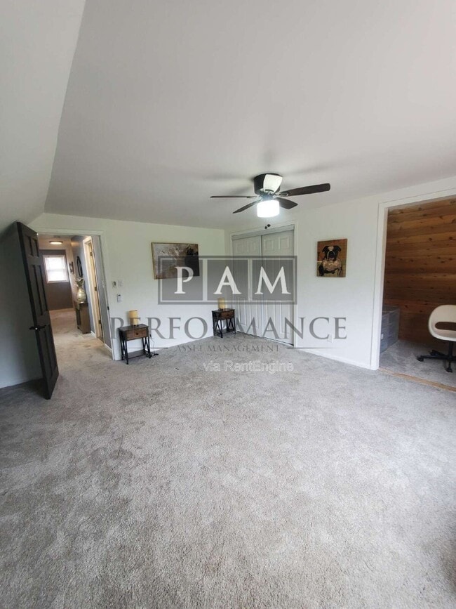 Building Photo - 2829 S Howell Ave