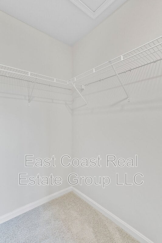 Building Photo - 266 Gumspring Dr