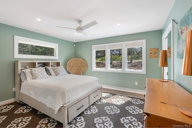 Building Photo - 123 Windward