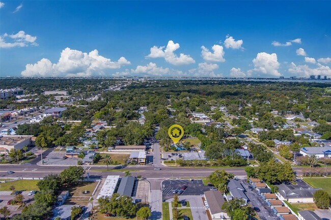 Building Photo - 810 2nd Ave NW