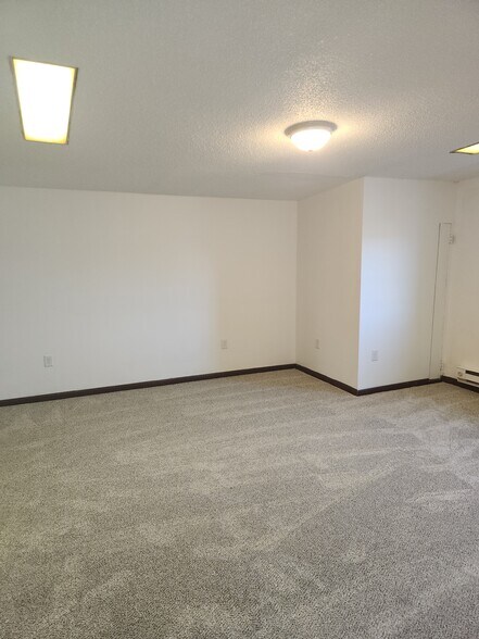 Building Photo - 48 E Gay St