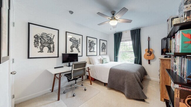 Building Photo - 553 Rosedale Ave