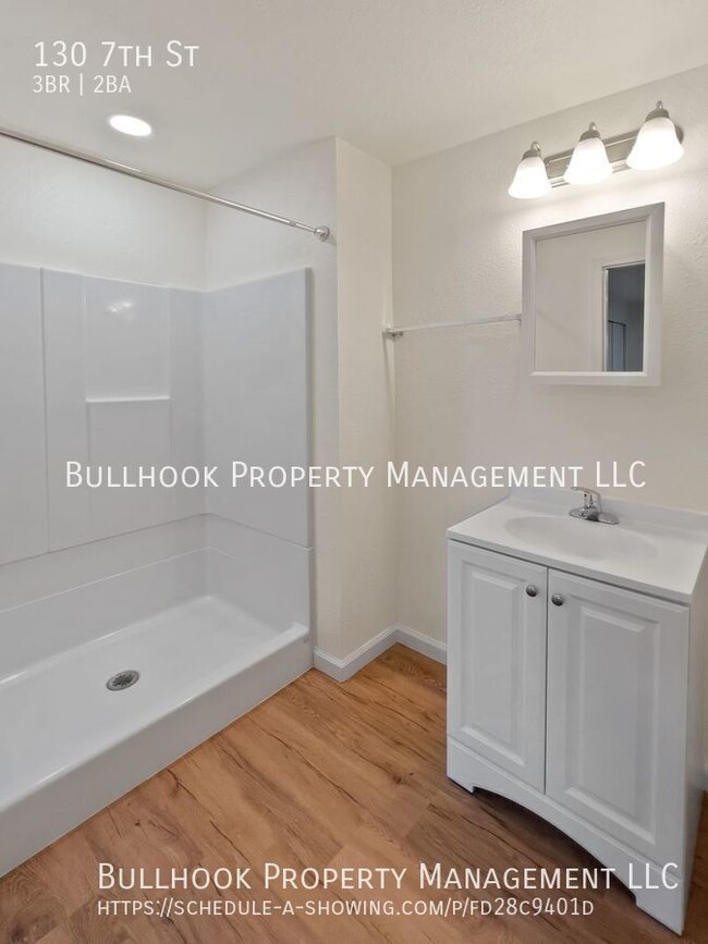 Building Photo - Move in Special - $300 off first FULL mont...