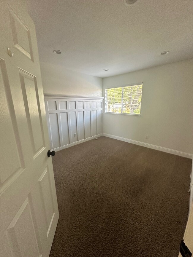 Building Photo - 11501 Treeline Pl