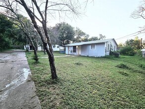 Building Photo - 9084 Peggy Dr