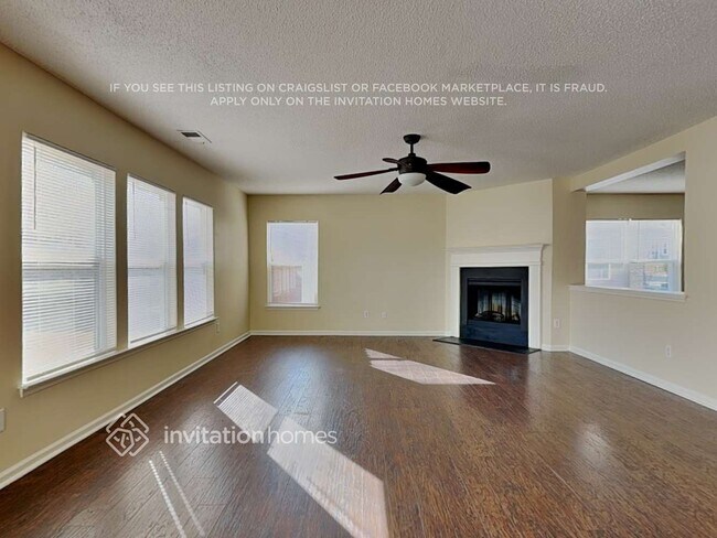 Building Photo - 168 Ranlo Ave