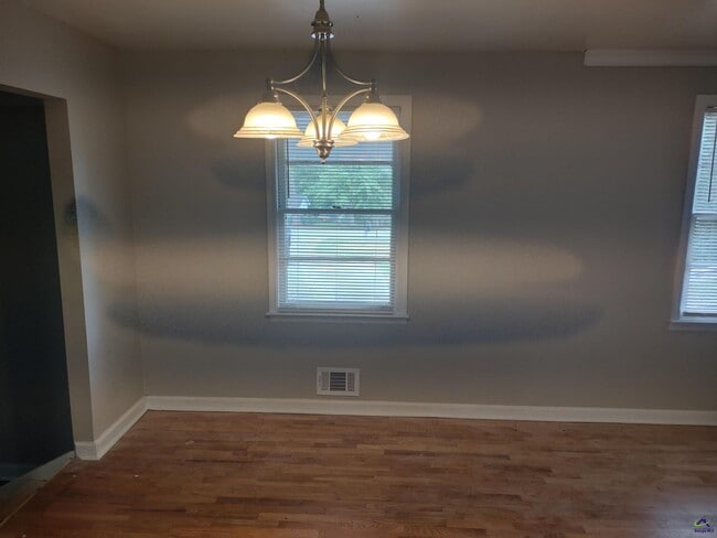 Building Photo - 6422 Gibson Rd