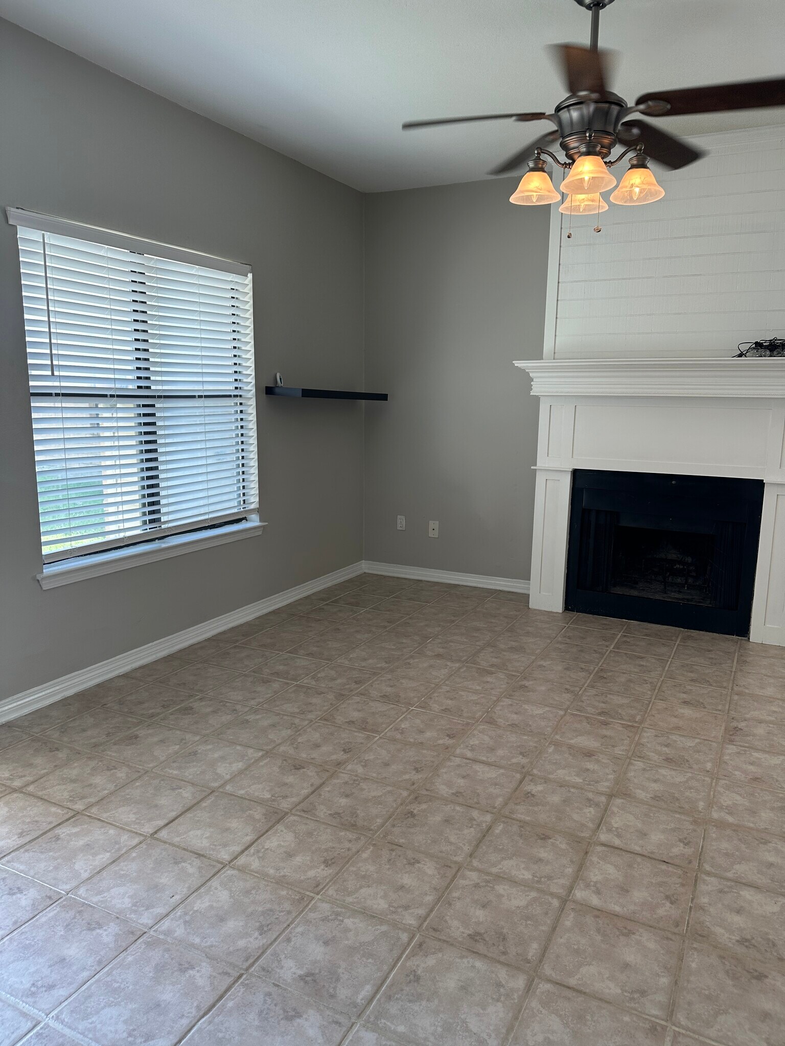 Building Photo - 5131 Butter Creek Ln