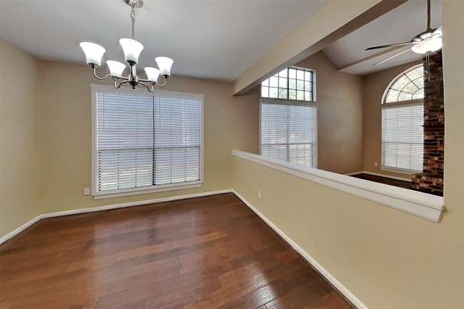 Building Photo - 151 E Pathfinders Cir