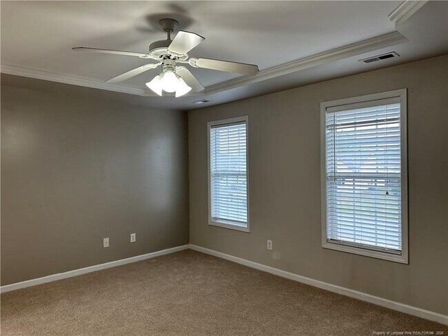 Building Photo - 3679 Pioneer Dr